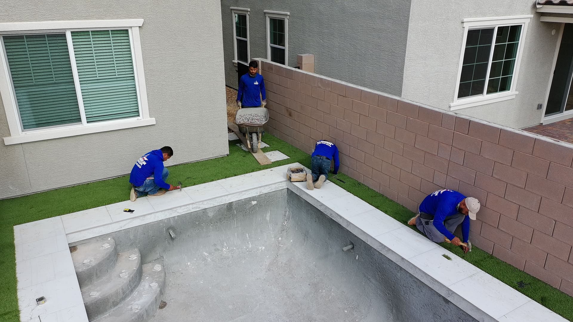 Transformative Outdoor Makeover For Ultimate Relaxation & Function