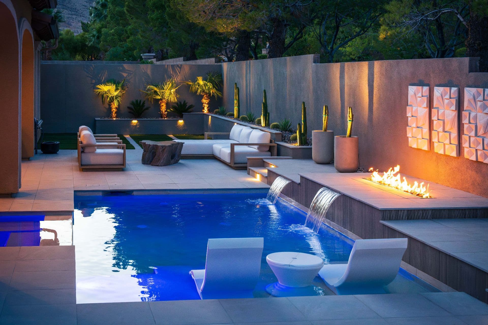 Modern Luxury Backyard Design